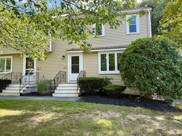 101 Cardinal Ln, Tyngsboro, MA 01879