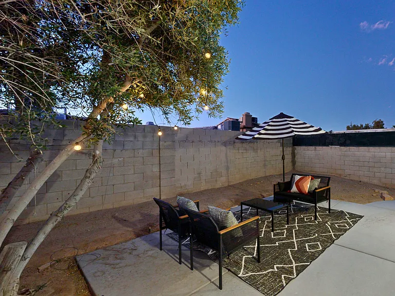 7804 Sparkle Ave — Photo 35