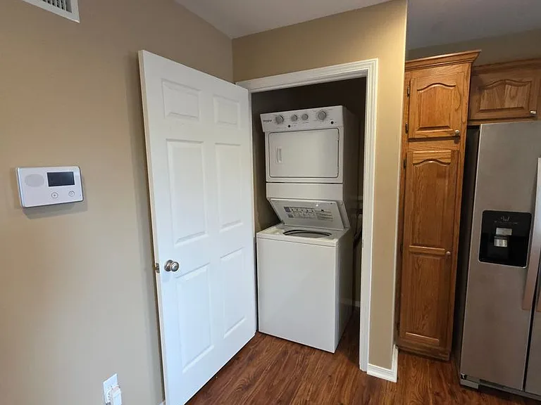 808 S Knoxville Ave — Photo 12