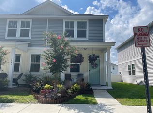 3992 Hillyard St, North Charleston, SC 29405