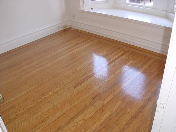 3rd image of 307 Frederick St #2