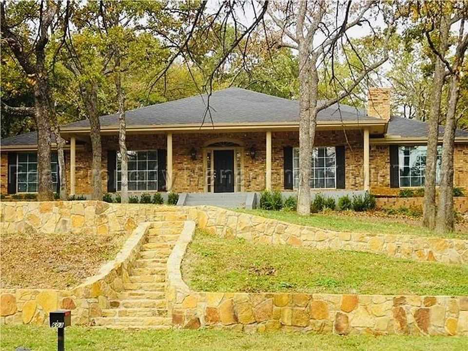 1st image of 603 Van Buren Dr