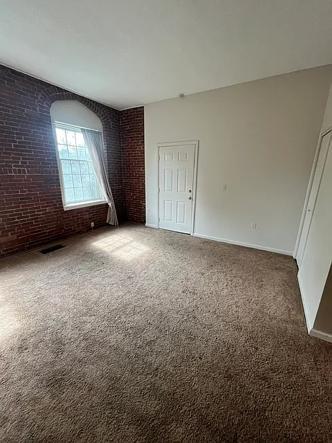2 bed, 1.5 bath, $2,750 — Photo 2