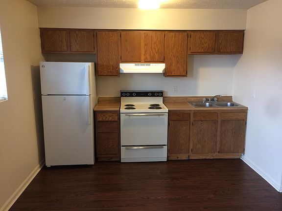 2nd image of 1516 E Irvine St APT 9