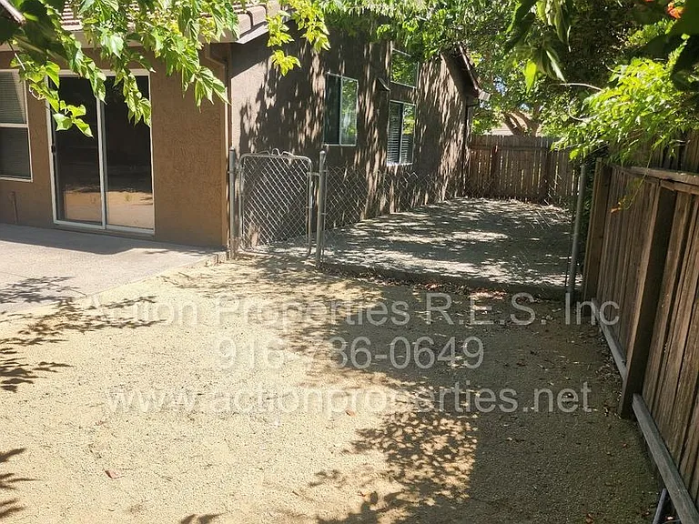1057 Shenencock Way — Photo 27