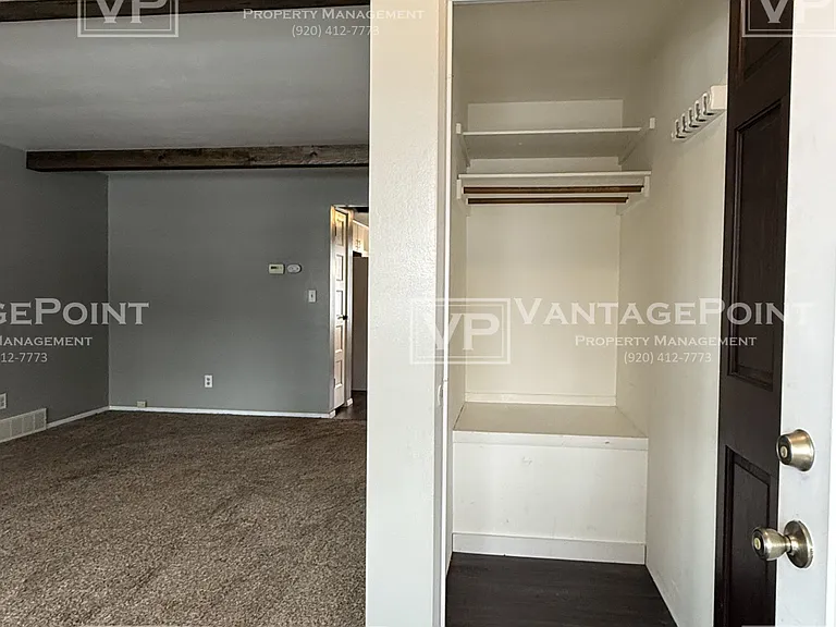 826 N Hawthorne Dr — Photo 2