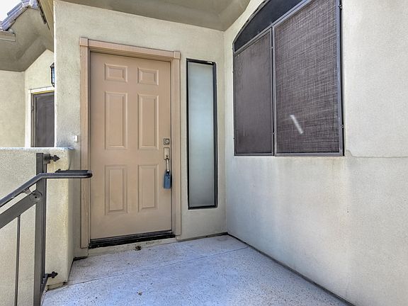 4th image of 4533 N 22nd St Unit 205