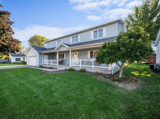 728 Grant St, Port Clinton, OH