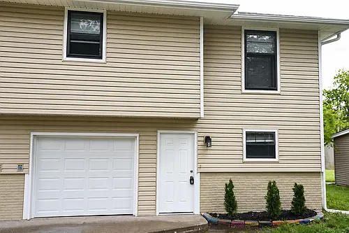 707 SW Ward Rd #B Photo 1