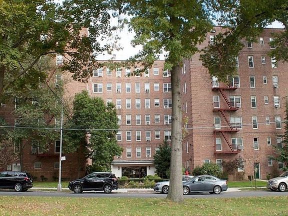 2nd image of 86-75 Midland Pkwy #3A