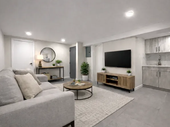 386 Bleecker Street image 1 of 20