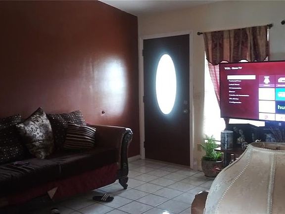 2nd image of 6020 Harcourt Ave
