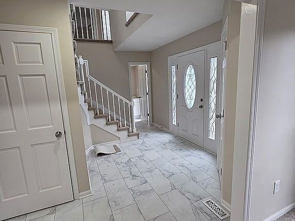 2nd image of 204 NW 47th St