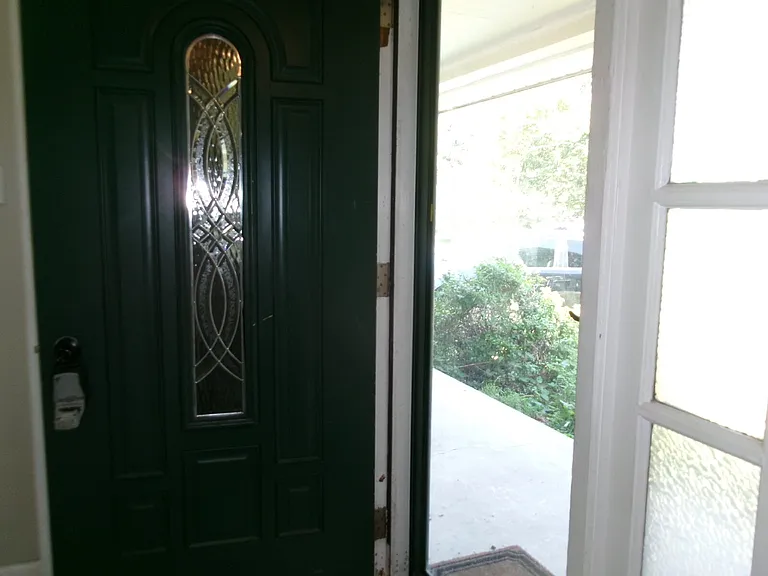 427 Rick Ln — Photo 3