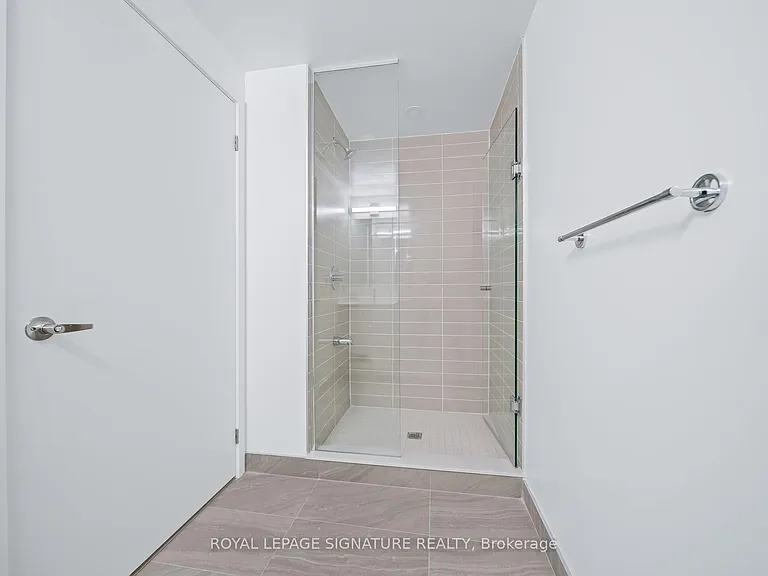 4010 Eglinton Ave W #714 — Photo 11