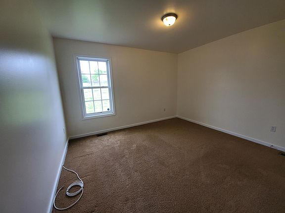 5th image of 25006 Creek Ln