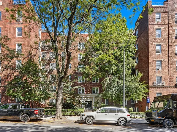 68-63 108th St APT 3J, Queens, NY 11375