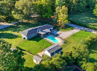 108 Lake Circle Rd, Dickson, TN 37055