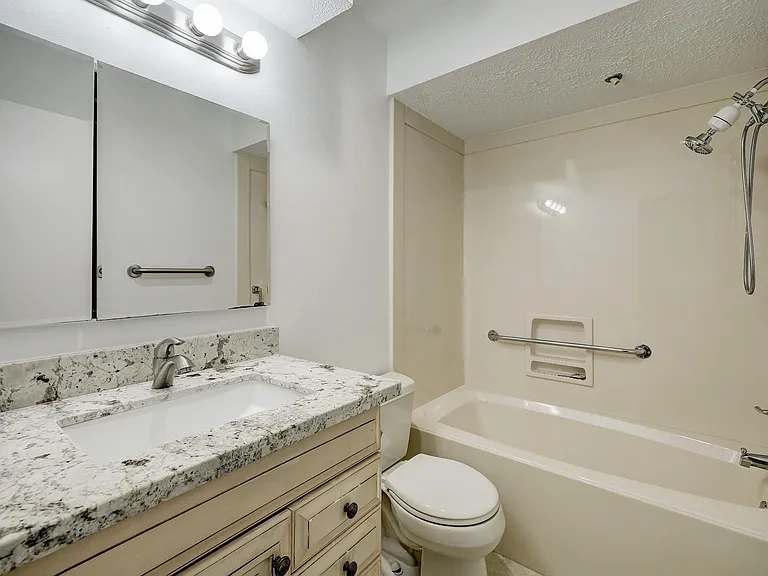 6725 Belmont St — Photo 20
