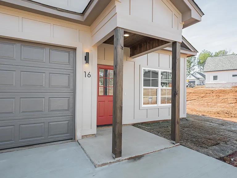 16 Deer Park Cv — Photo 24