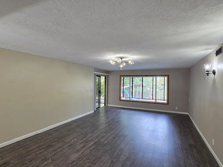 16932 Greentree Ave — Photo 20