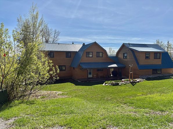 194 Canyon Pines Way