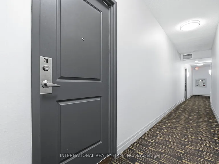 628 Fleet St #711 — Photo 3