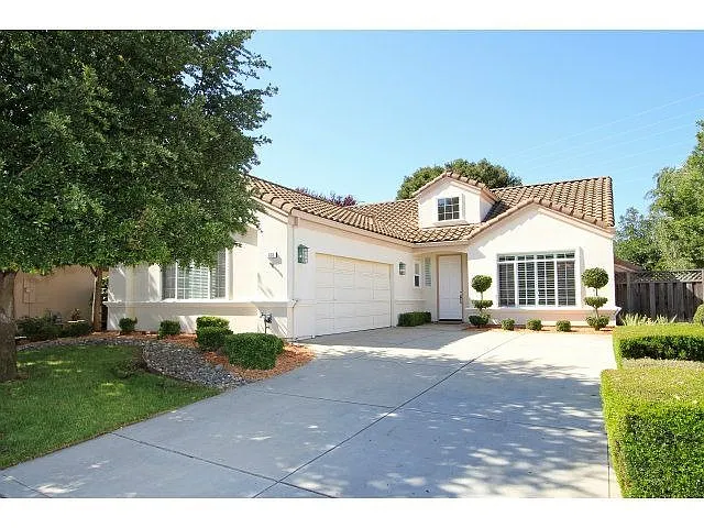 978 White Cloud Dr photo 1