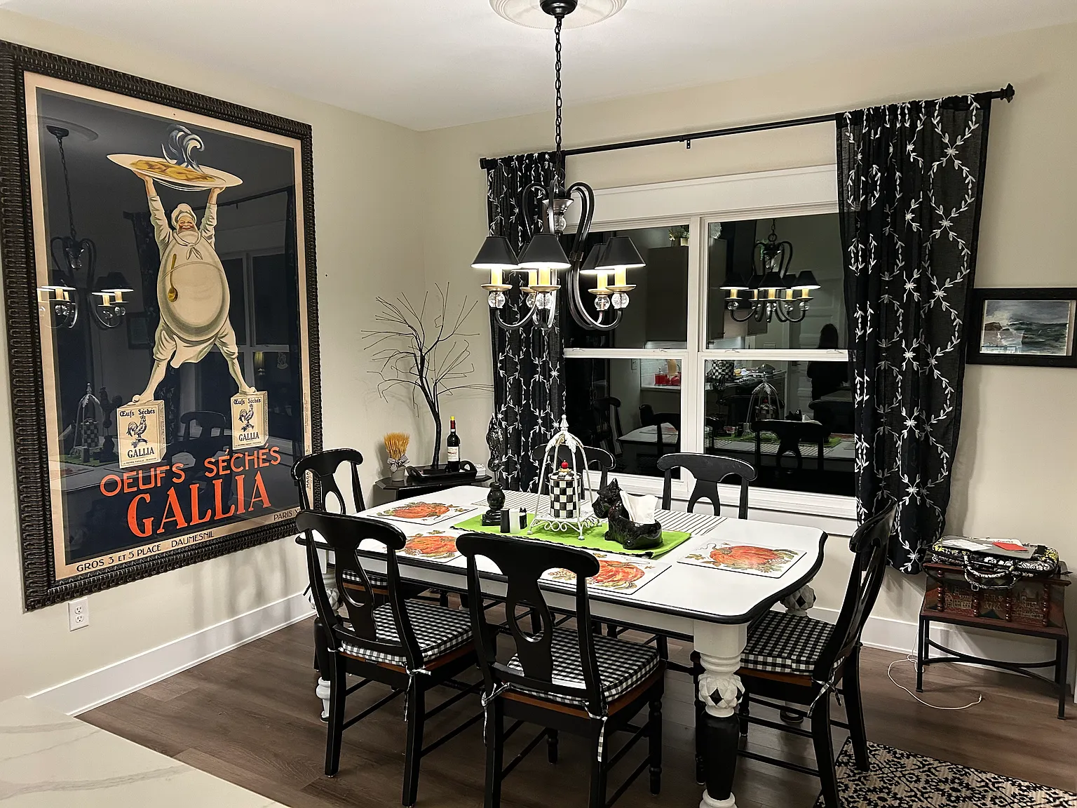 3 bed, 2.5 bath, 3100 sqft, $3,500 — Photo 4