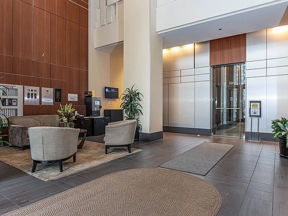 2nd image of 1400 S Michigan Ave APT 2509