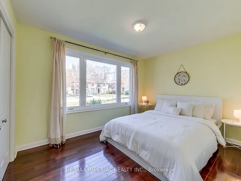 2048 Devon Rd — Photo 21