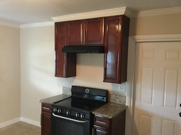 10918 Starkey Rd #1 — Photo 2