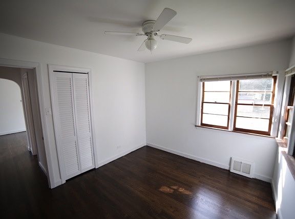 4th image of 307 W Campbell St