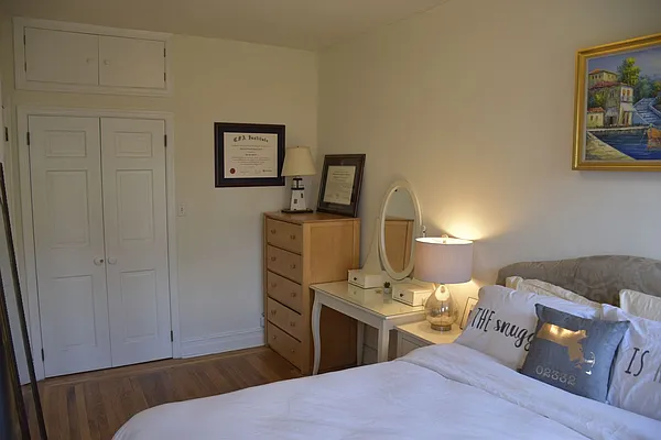 Rented by Compass | media 27