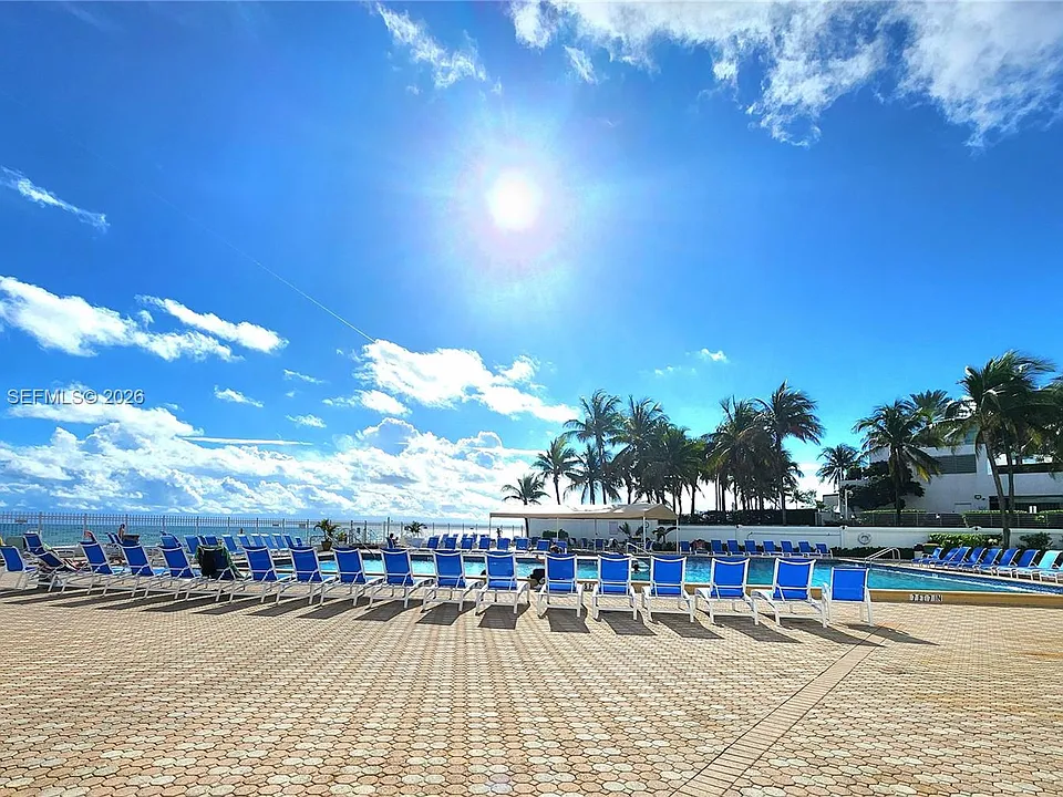 3505 S Ocean Dr #610