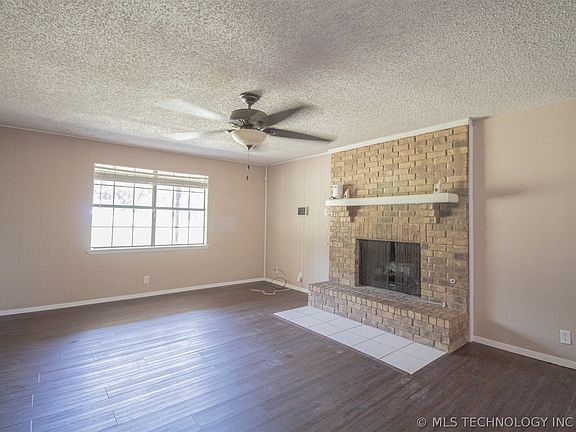 5th image of 1915 W Mockingbird Ln