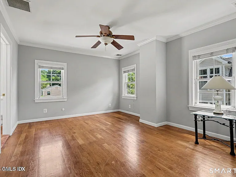 97 Riverside Ave — Photo 11