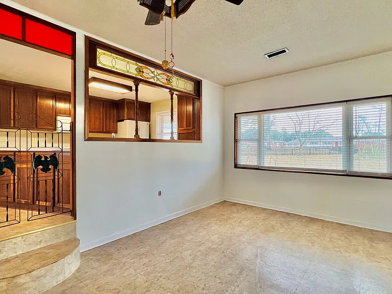 225 Lowe Dr #1 — Photo 6