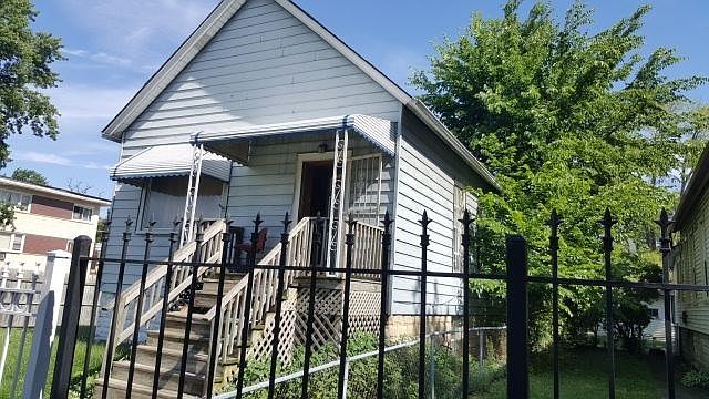 2nd image of 5624 W Huron St