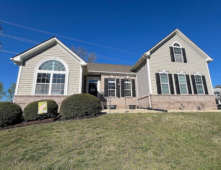 1st image of 4851 Summerside Dr