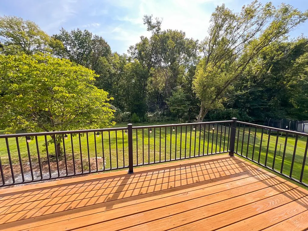 704 Glendale Dr. — Photo 3