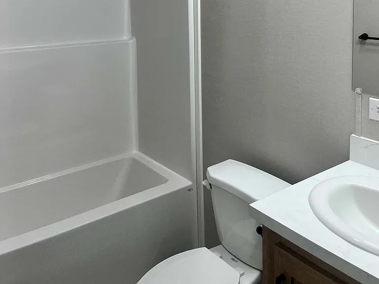 Silverstone Manufactured Home Community — Photo 43