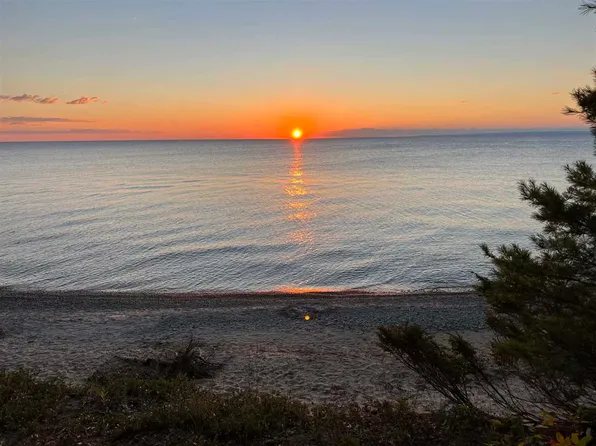31470 E Side Dr, Beaver Island, MI 49782