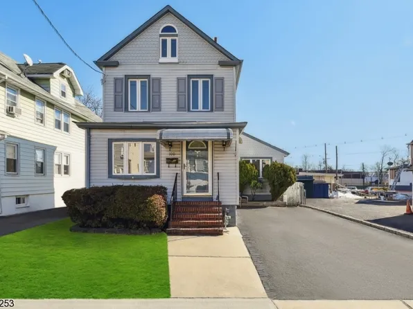 100 Anchor Pl, Garwood Boro, NJ 07027