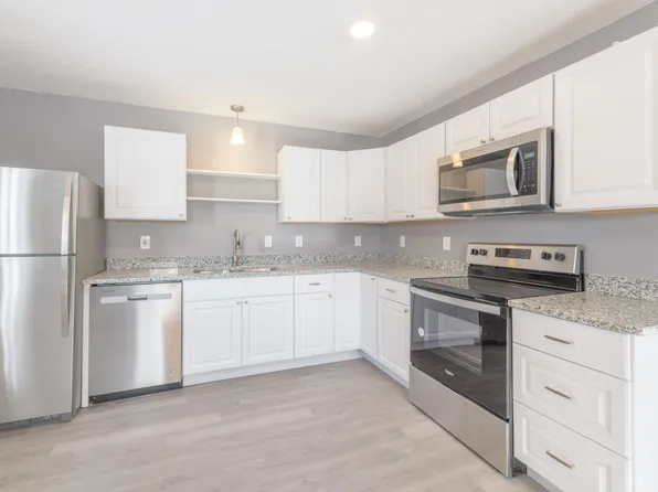 130 2nd St, Claremont, MN 55924