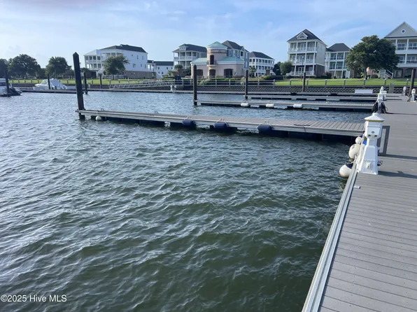 Slip 14b Cannonsgate Drive, Newport, NC 28570