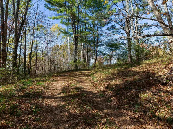 385 Hauger Road, Thetford, VT 05075