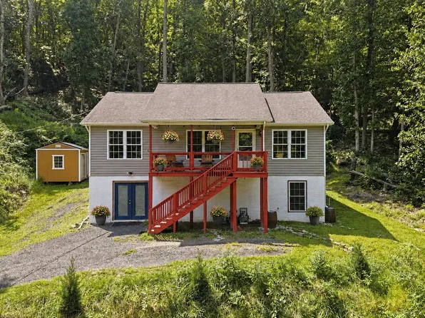 99 Bobbie Ct, Front Royal, VA 22630