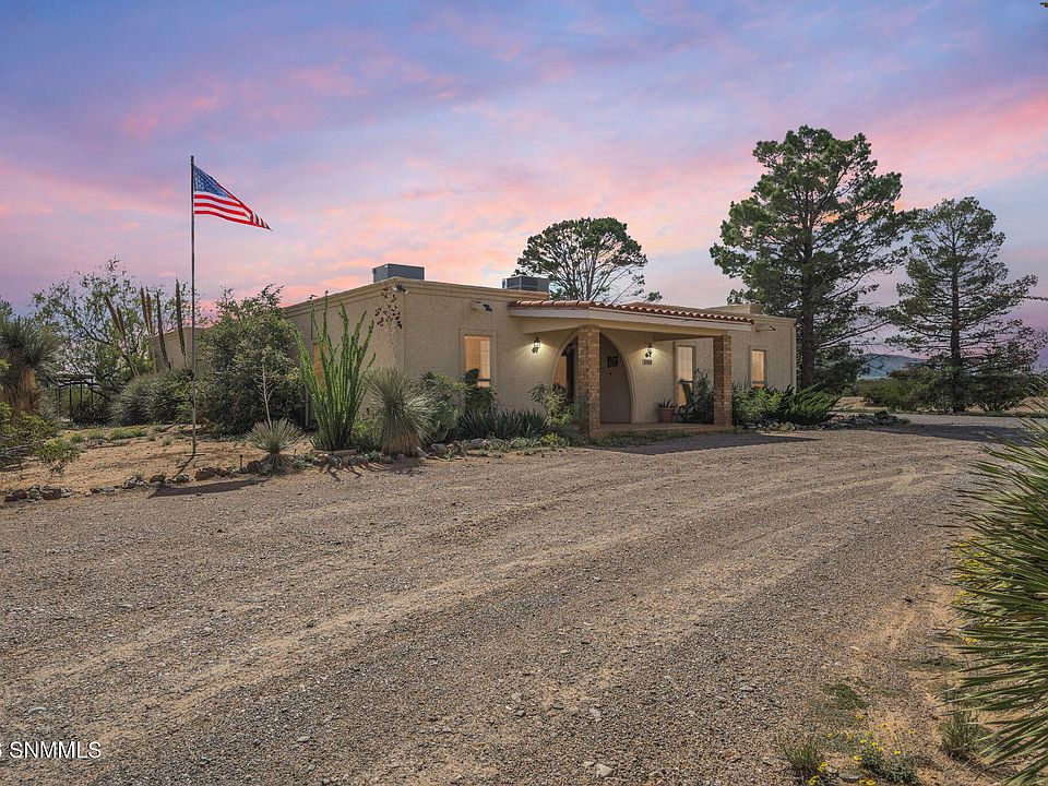 1st image of 469 De Lara Estates Rd