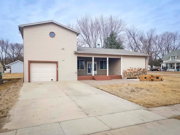 604 O St, Neligh, NE 68756